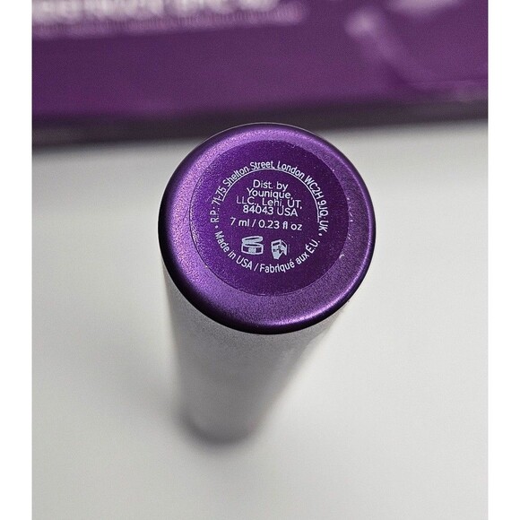 Younique Moodstruck Epic 4D Mascara Limited Edition Purple Shimmer New in Box - Picture 2 of 7
